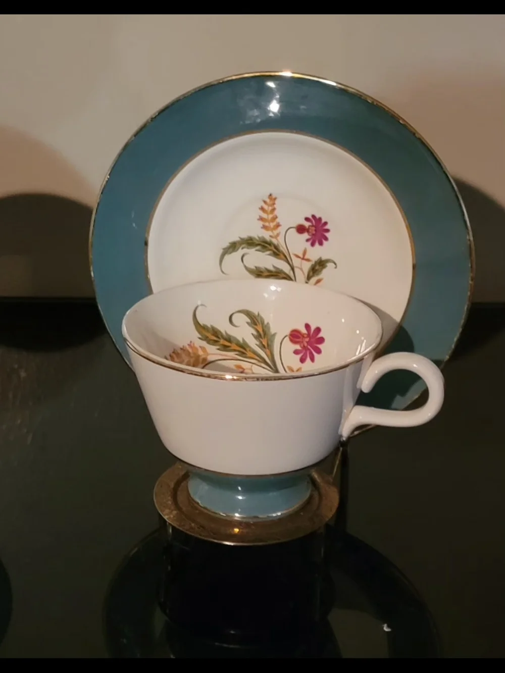 SET OF 2 HOMER LAUGHLIN EGGSHELL  White Floral Porcelain Teacups and Saucers Set